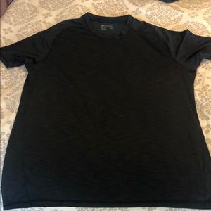 Men’s Zella workout shirt